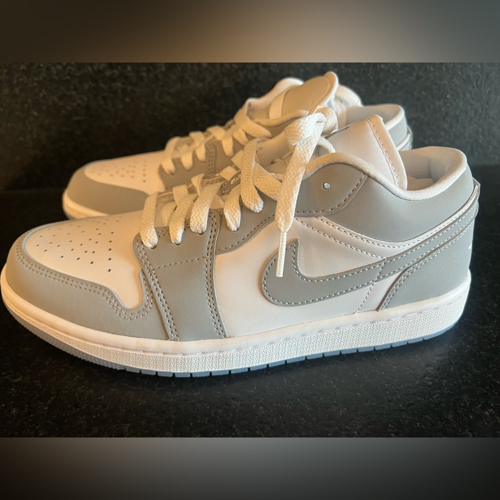 NIB Women’s Air Jordan 1 Low White/Wolf Grey-Aluminum DC0774-105